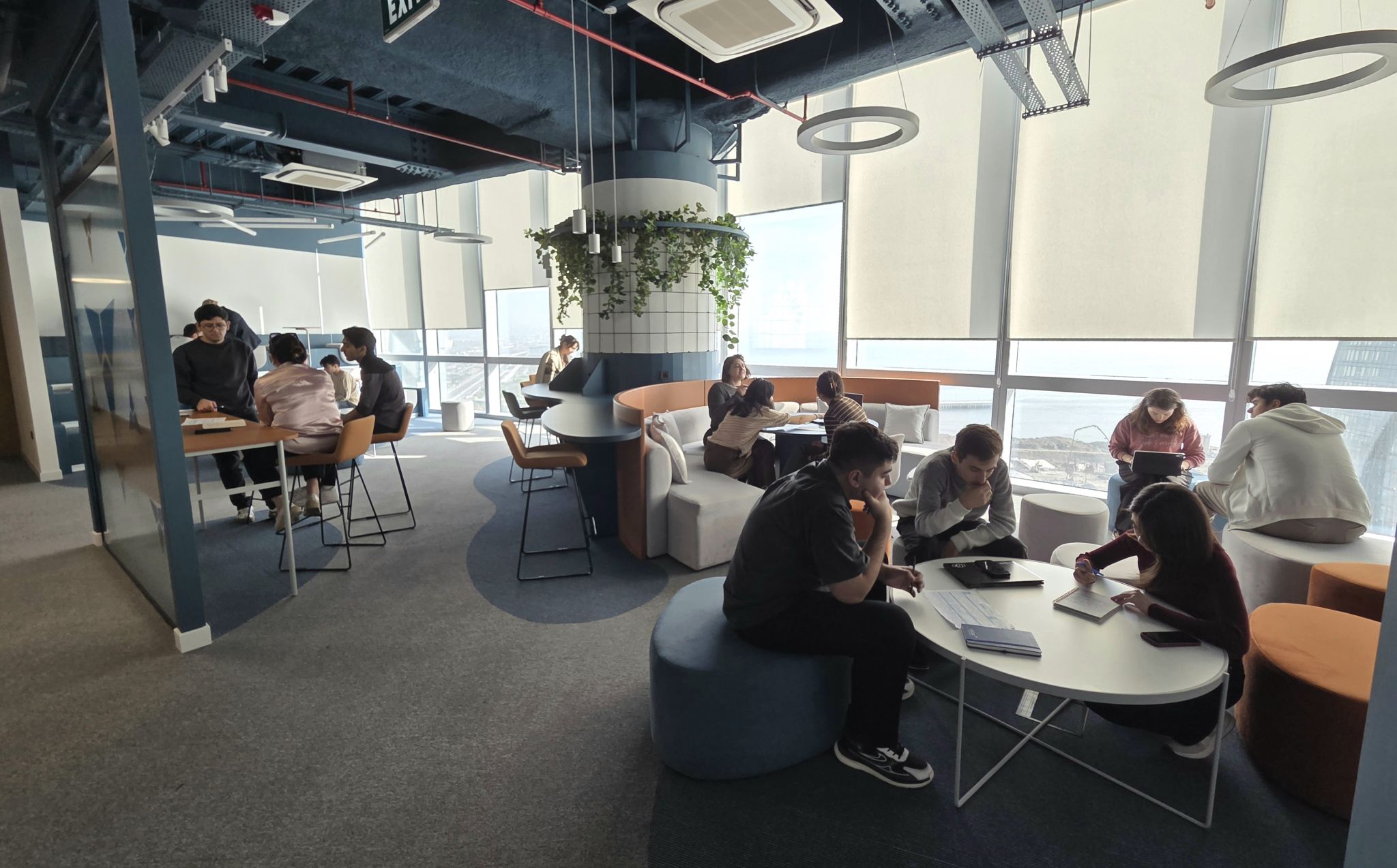 ריקי לויסמן בסדנת GenAI למנהלים — GenAI workshop